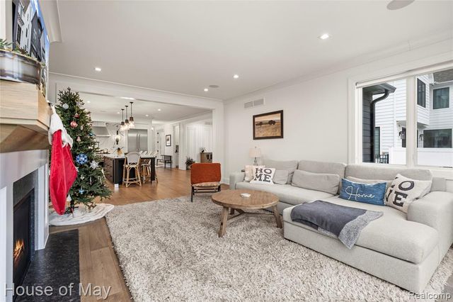 1284 S Bates Street, Birmingham, MI 48009