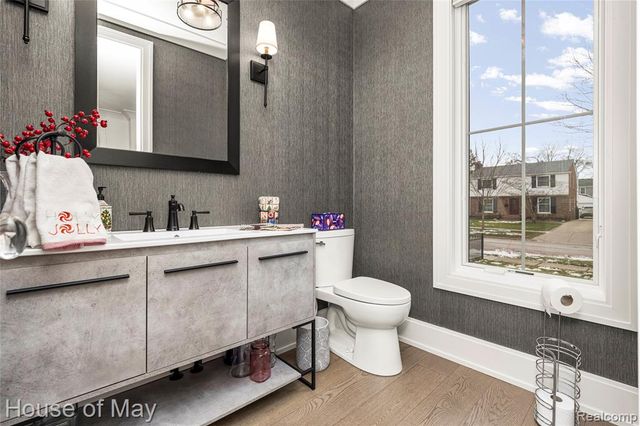 1284 S Bates Street, Birmingham, MI 48009