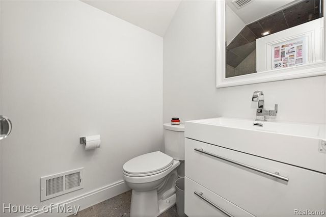 1284 S Bates Street, Birmingham, MI 48009