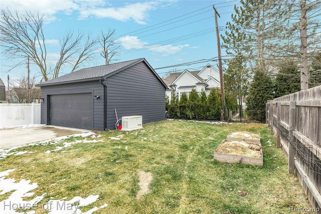 1284 S Bates Street, Birmingham, MI 48009