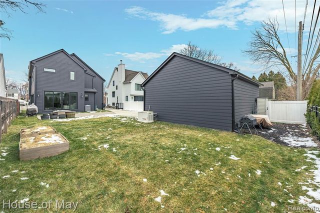 1284 S Bates Street, Birmingham, MI 48009