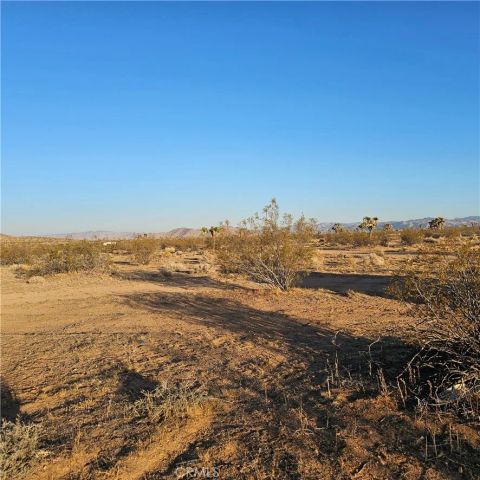 1234 El Rancho, Yucca Valley, CA 92284