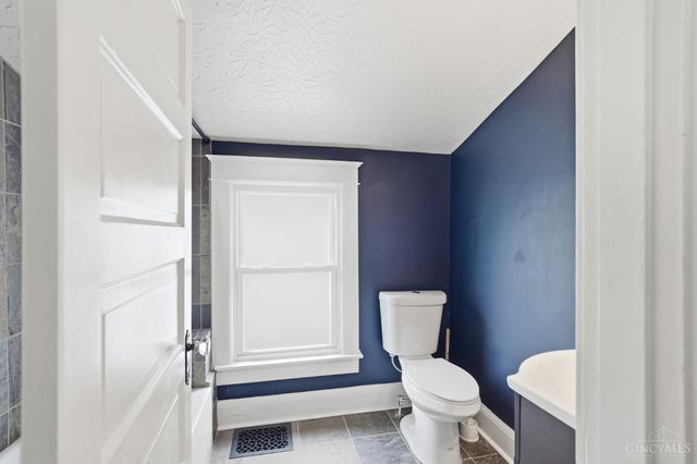 102 Franklin Street, Middletown, OH 45042