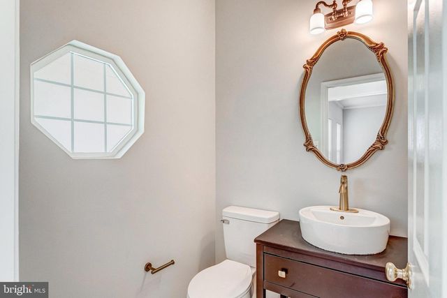 45 TWIN HILL LN, Stafford, VA 22554