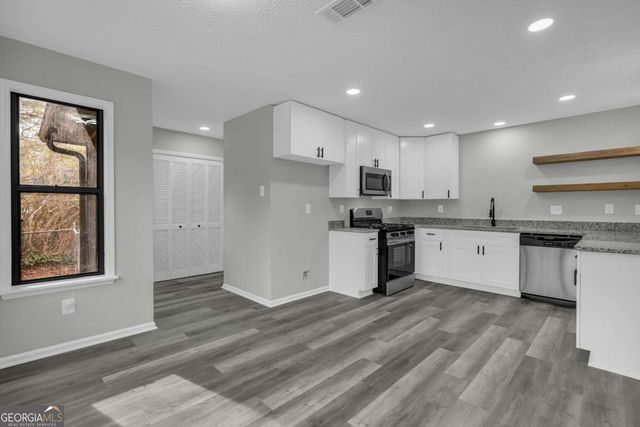 1786 Dunbarton Drive, Lithonia, GA 30058