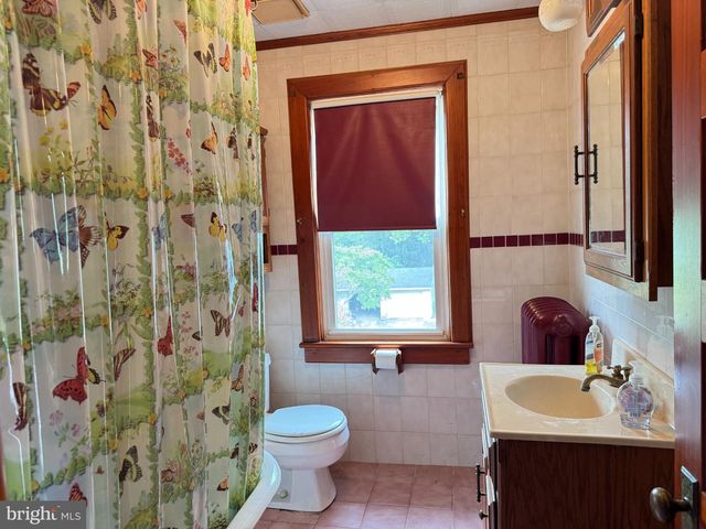 128 MCCLELLAND AVE, Pitman, NJ 08071