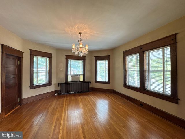 128 MCCLELLAND AVE, Pitman, NJ 08071