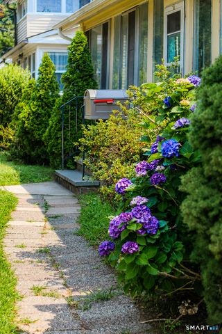375 Rockwell Avenue, Stratford, CT 06615