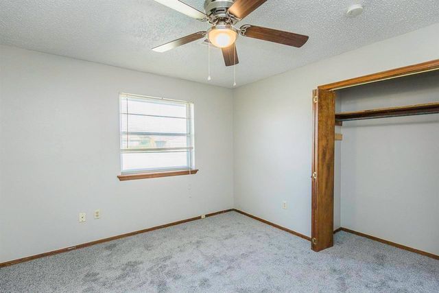 912 NW Columbia Ave, Lawton, OK 73507