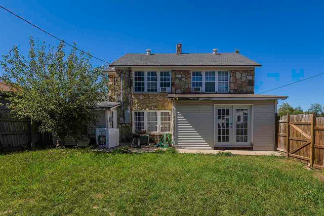 912 NW Columbia Ave, Lawton, OK 73507