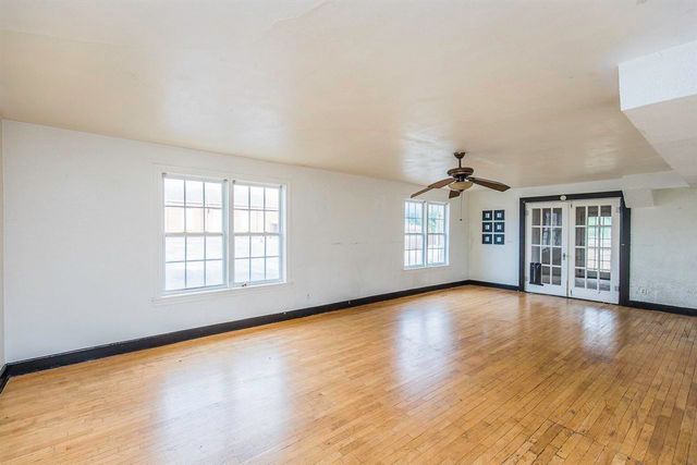 912 NW Columbia Ave, Lawton, OK 73507