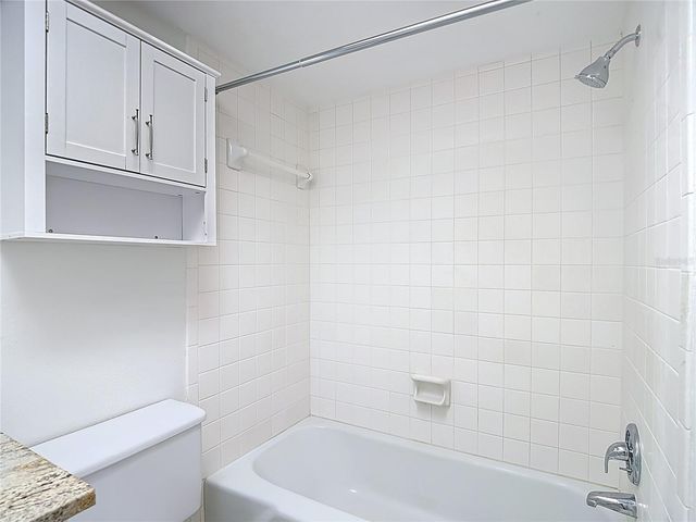 5111 AMULET DRIVE 105, New Port Richey, FL 34652