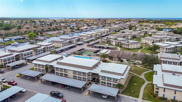 5111 AMULET DRIVE 105, New Port Richey, FL 34652