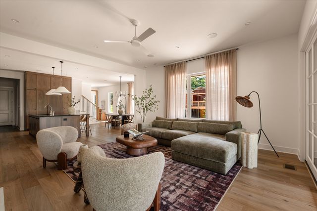 515A Continental Dr, Nashville, TN 37209