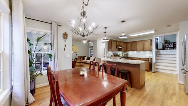 112 Holly Ln, White House, TN 37188