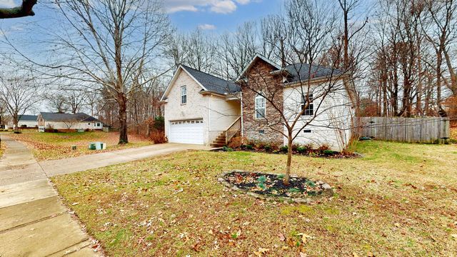 112 Holly Ln, White House, TN 37188