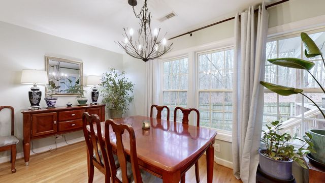 112 Holly Ln, White House, TN 37188