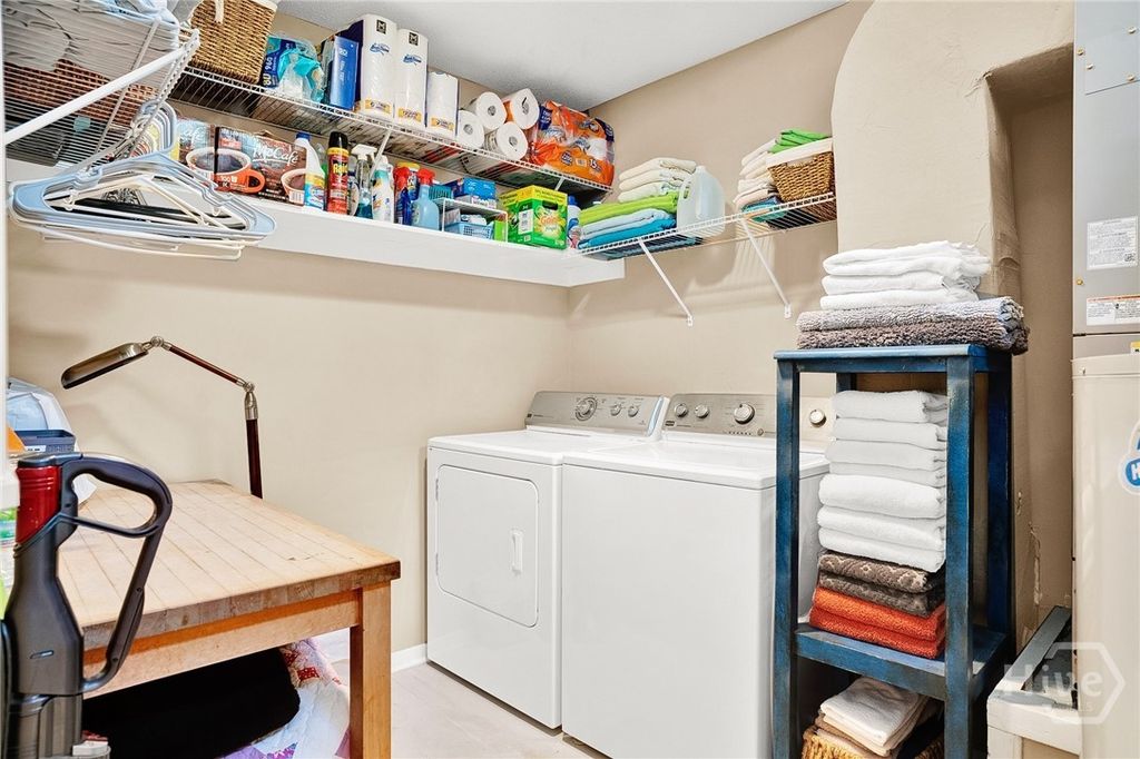 Image 28 of property listing at 5 Franklin Court, Savannah, GA 31411