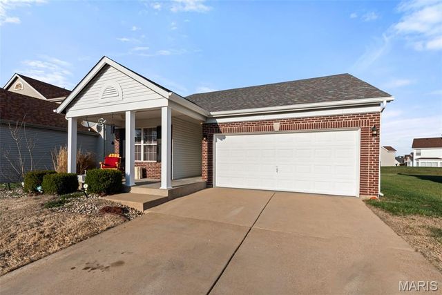 4526 Richmond Forest Drive, Florissant, MO 63034