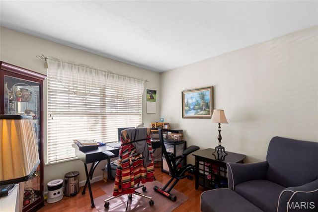 4526 Richmond Forest Drive, Florissant, MO 63034