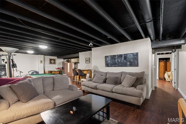 4526 Richmond Forest Drive, Florissant, MO 63034