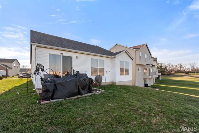 4526 Richmond Forest Drive, Florissant, MO 63034