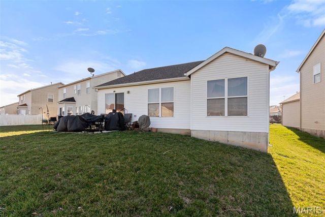 4526 Richmond Forest Drive, Florissant, MO 63034