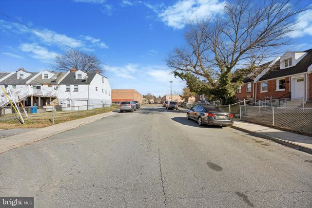 2714 THATCHER ST, Wilmington, DE 19802