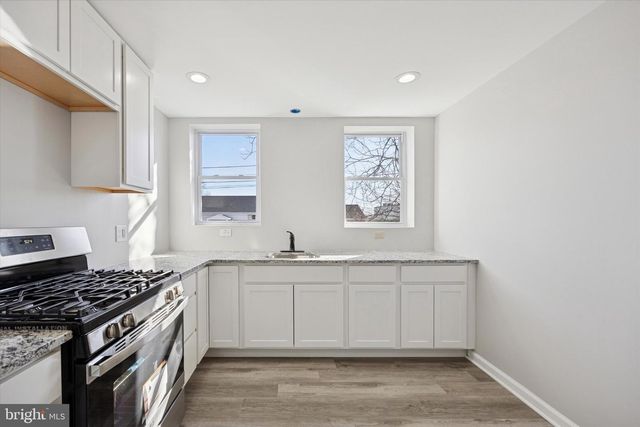 2714 THATCHER ST, Wilmington, DE 19802