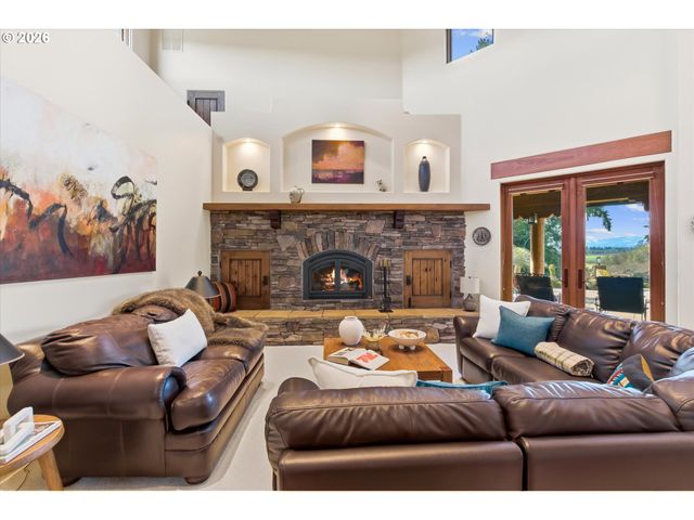 19885 Sw ATEN Rd, Beaverton, OR 97007