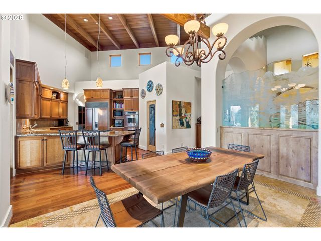 19885 Sw ATEN Rd, Beaverton, OR 97007