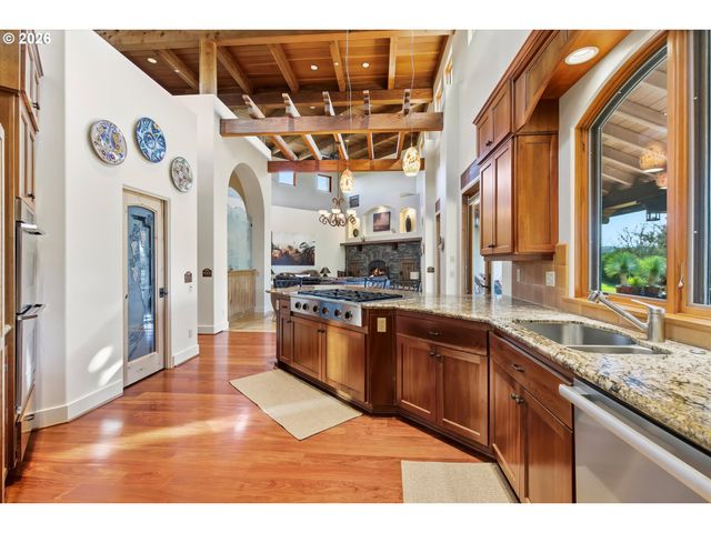 19885 Sw ATEN Rd, Beaverton, OR 97007