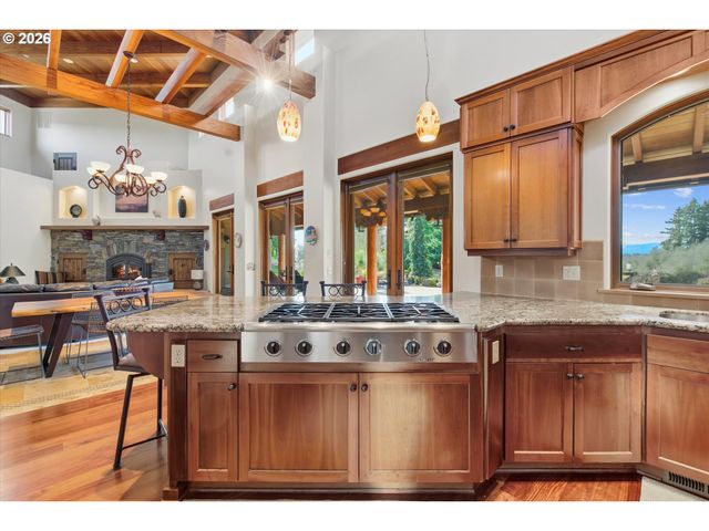 19885 Sw ATEN Rd, Beaverton, OR 97007