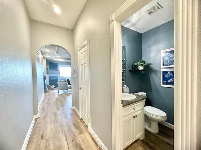 17570 Highway 105 W 33, Montgomery, TX 77356