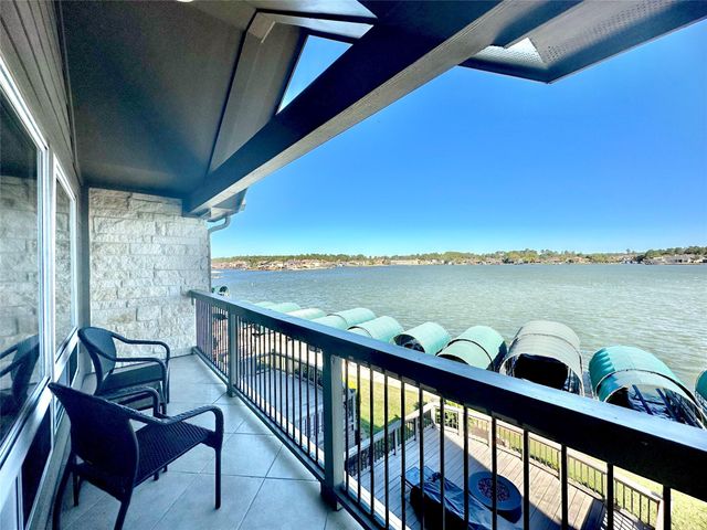 17570 Highway 105 W 33, Montgomery, TX 77356