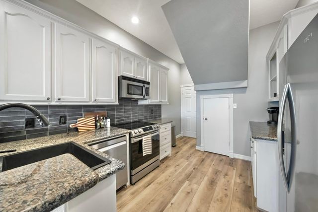 17570 Highway 105 W 33, Montgomery, TX 77356