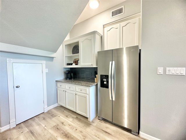 17570 Highway 105 W 33, Montgomery, TX 77356