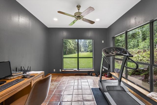 906 Valle Vista Drive, Athens, TX 75751