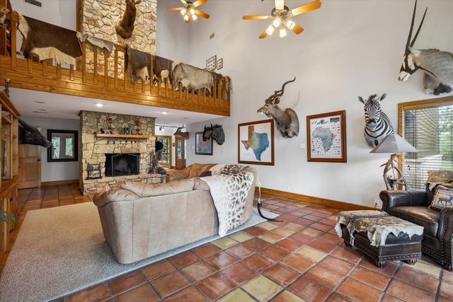 906 Valle Vista Drive, Athens, TX 75751