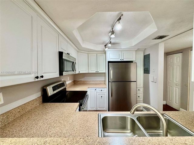 3610 SW 114th Ave 4-202, Miami, FL 33165