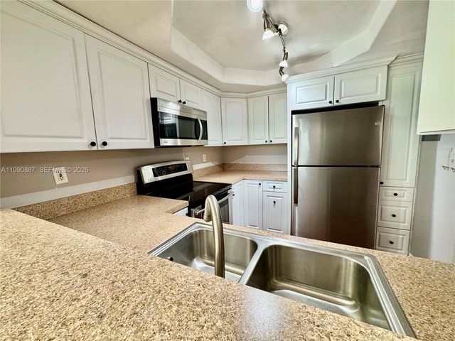 3610 SW 114th Ave 4-202, Miami, FL 33165