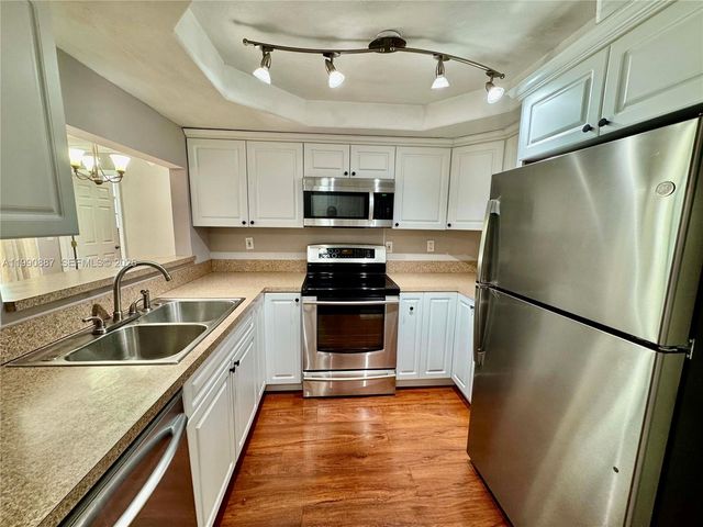 3610 SW 114th Ave 4-202, Miami, FL 33165