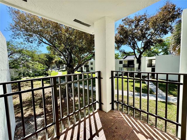 3610 SW 114th Ave 4-202, Miami, FL 33165