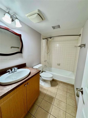 3610 SW 114th Ave 4-202, Miami, FL 33165