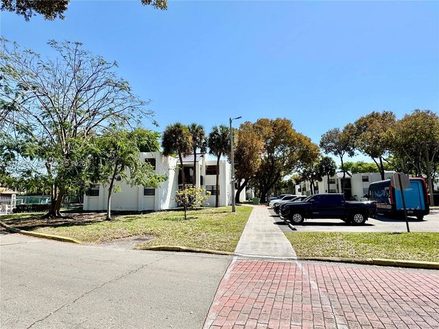 3610 SW 114th Ave 4-202, Miami, FL 33165