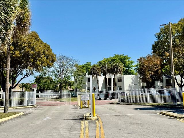 3610 SW 114th Ave 4-202, Miami, FL 33165