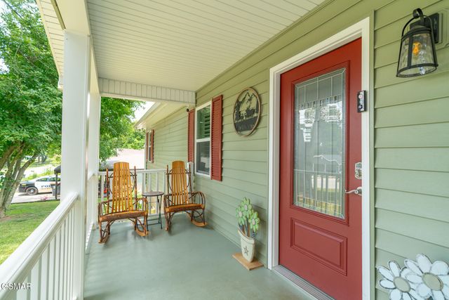 2360 Pinewood Drive, Maryville, TN 37803