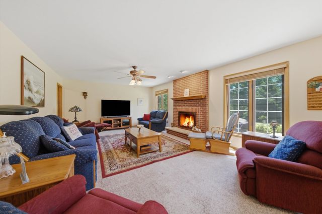 11321 Laura Lane, Frankfort, IL 60423