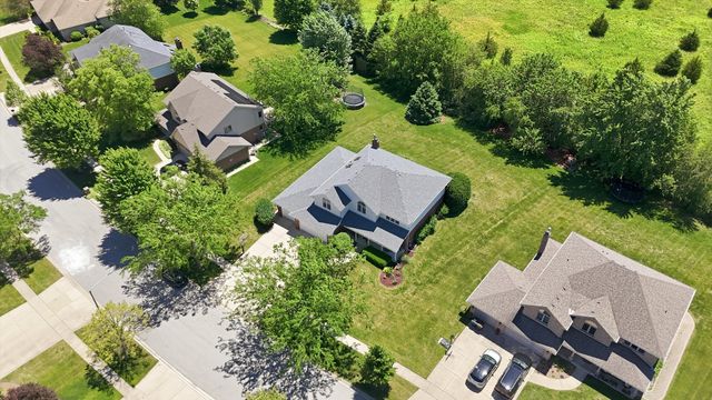 11321 Laura Lane, Frankfort, IL 60423