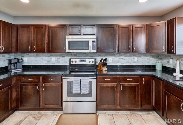 437 Prairie Creek Drive, Wentzville, MO 63385